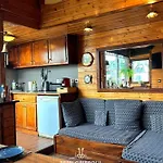 Apartamento The Boat Terrace Retreat 2 Guests