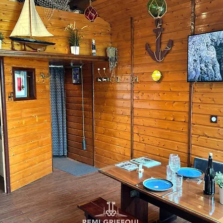 Apartment The Boat Terrace Retreat 2 Guests *
