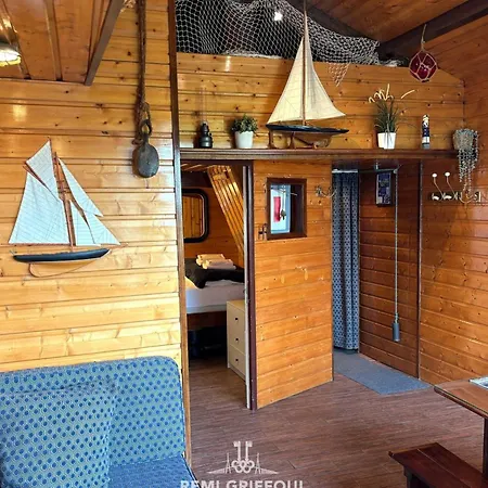 The Boat Terrace Retreat 2 Guests Apartment Honfleur