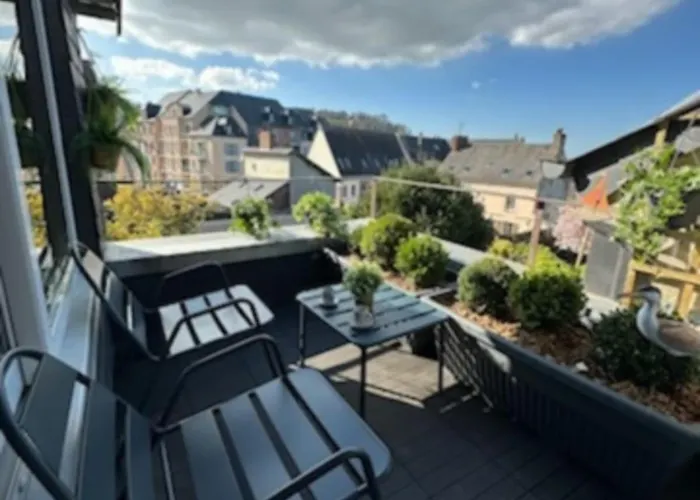 Apartment The Boat Terrace Retreat 2 Guests *